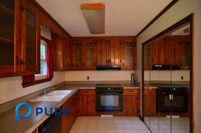 Building Photo - 1873 Koon Rd