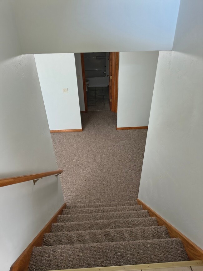 Building Photo - 1059 Rock Ledge Ln