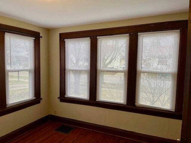 Building Photo - 1225 E Jefferson St