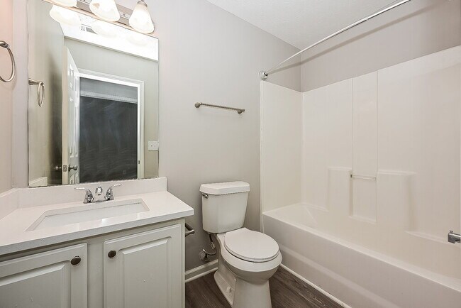 Building Photo - 1231 Quail Hunt Dr