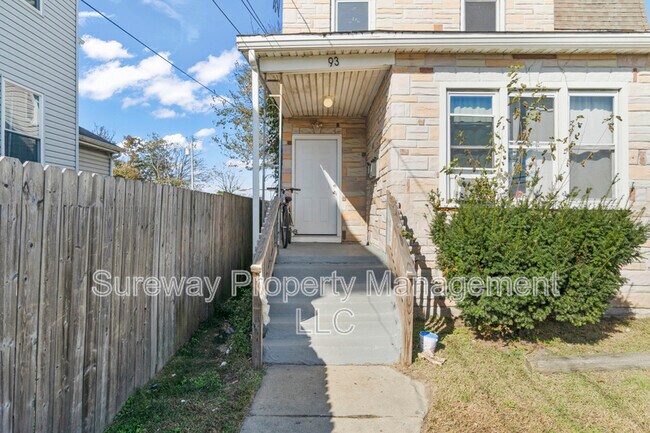 Building Photo - 93 N Broadway