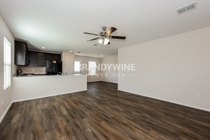 Building Photo - 360 Dry Cyn Wy