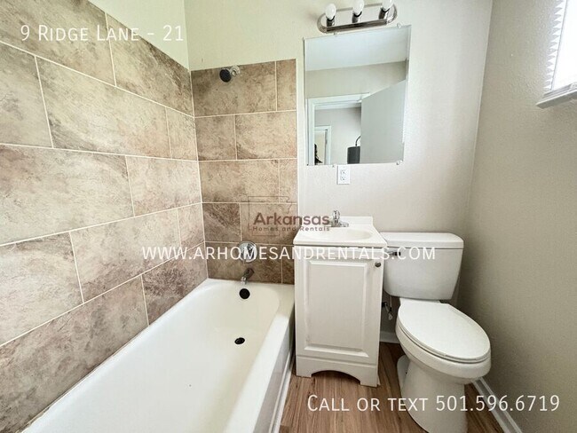 Building Photo - 9 Ridge Ln