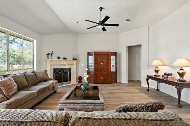 Building Photo - 10900 Peale Ct
