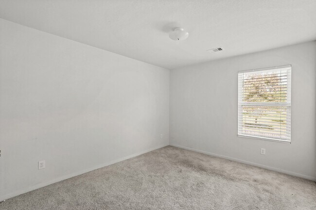 Building Photo - 16115 Sheldon Ridge Way