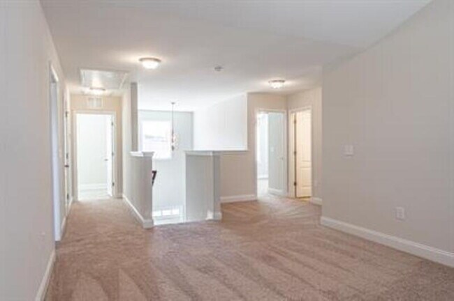 Building Photo - 655 N Prince Henry Way