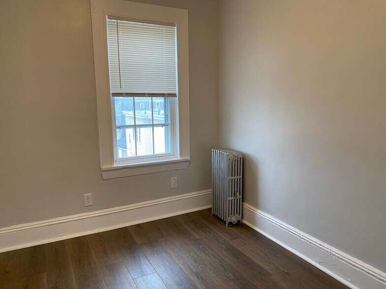 Building Photo - 200 Congress Ave