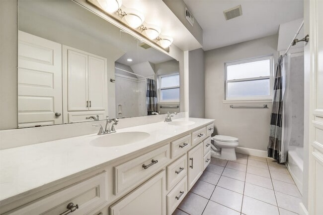 Building Photo - 5322 Rutherglenn Dr