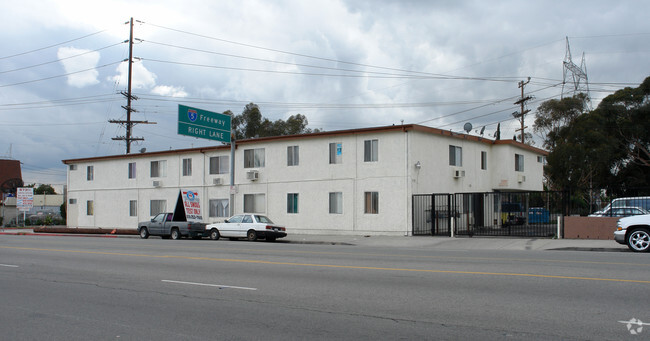 Building Photo - 8750 Telfair Ave
