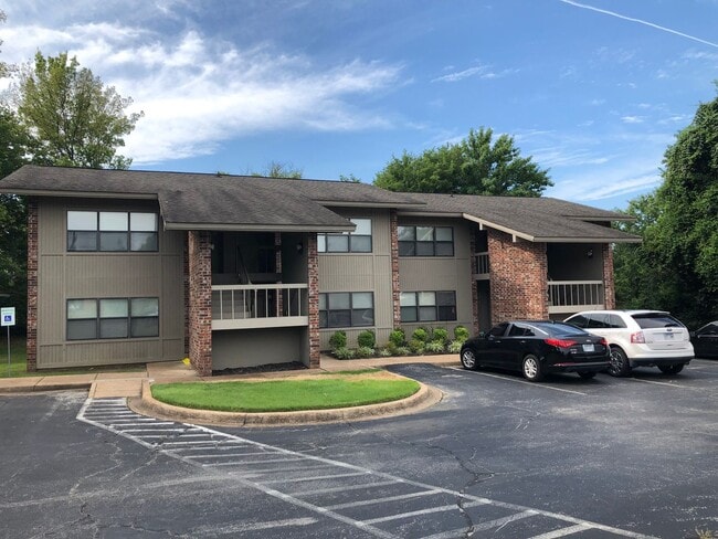 Building Photo - 1 Bedroom/1 Bathroom Apartment in Batesville