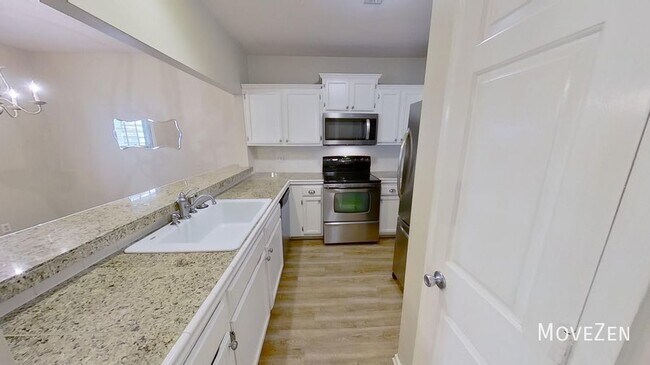 Building Photo - 3200 Selwyn Farms Ln