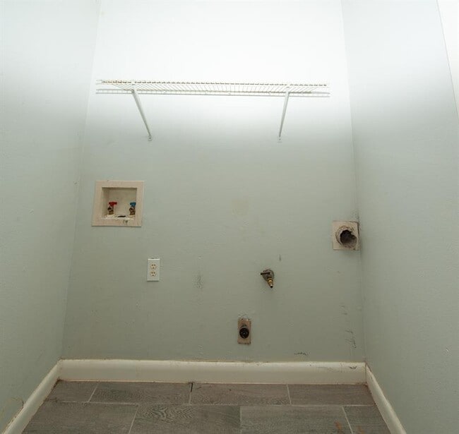 Building Photo - 7303 Grand Canyon Dr