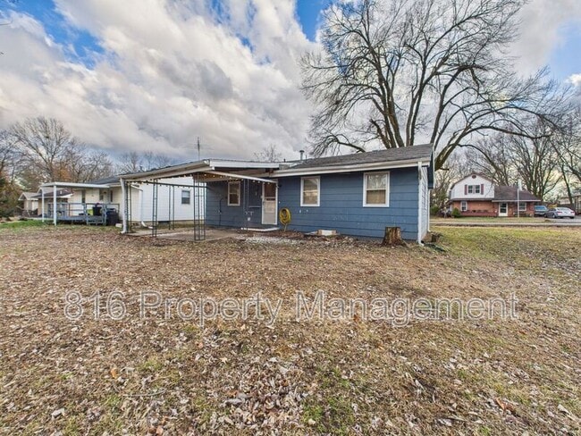 Building Photo - 405 E Culton St