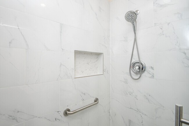 Building Photo - 21839 Manitou Falls Ln