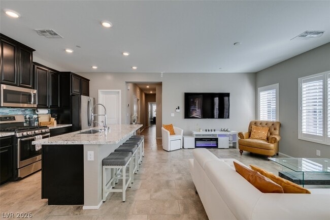 Building Photo - 545 Teovani St