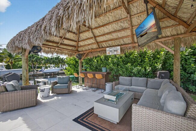 Building Photo - 12 Leeward Cir