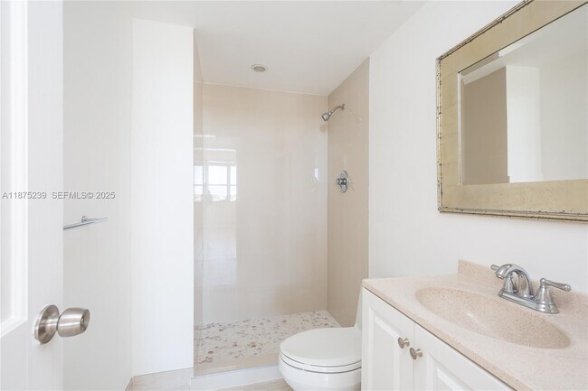 Building Photo - 7441 Wayne Ave