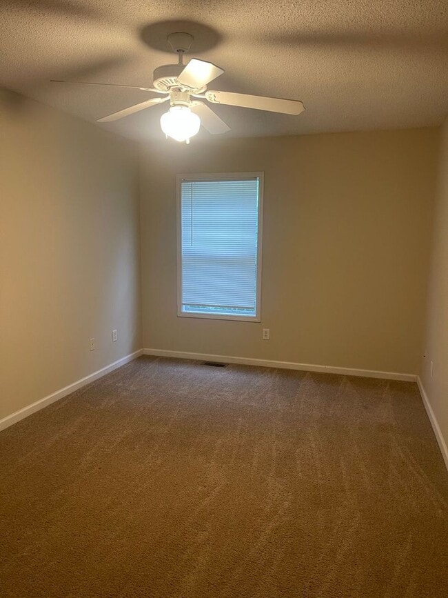 Building Photo - Dunwoody Subdivision