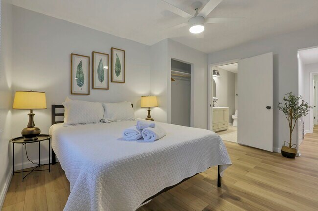 Building Photo - 1275 E Weber Rd