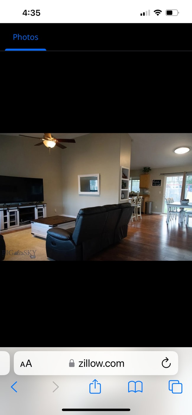 Building Photo - 1211 Hunters Way