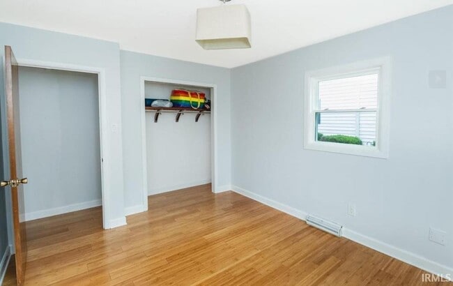 Building Photo - 1416 E Clairmont Pl