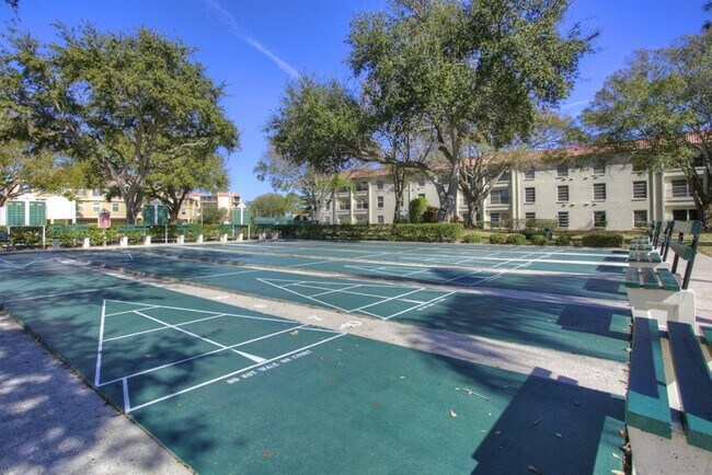 Building Photo - 2700 Bayshore Blvd