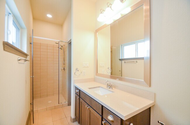 Building Photo - 5943 Kansas St