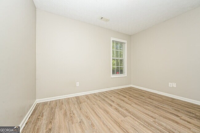 Building Photo - 195 Pecan Ridge Dr