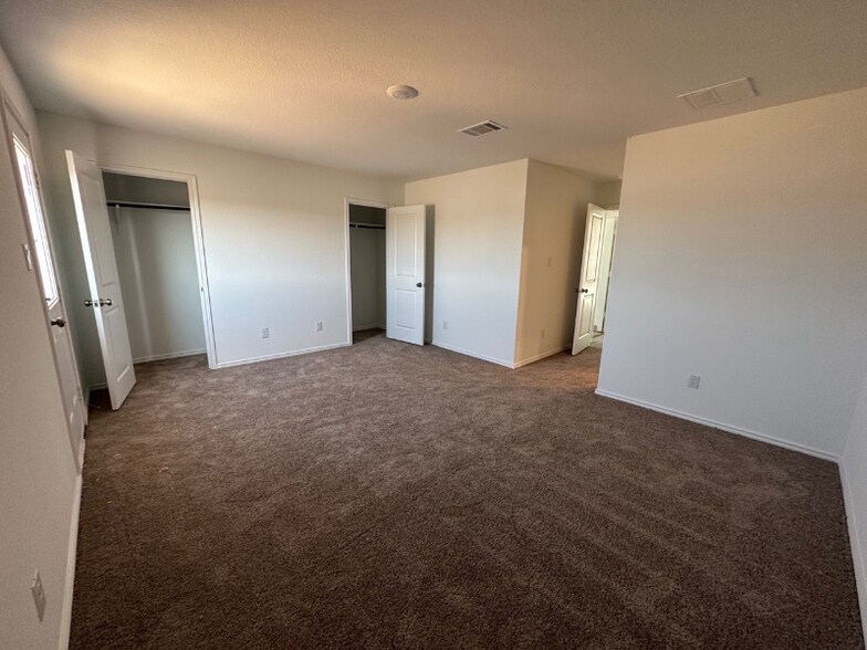 Building Photo - 14234 Llama Pl