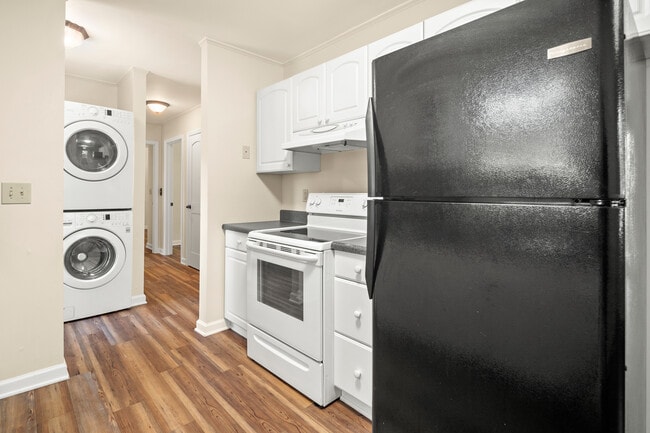 Building Photo - 12 West St