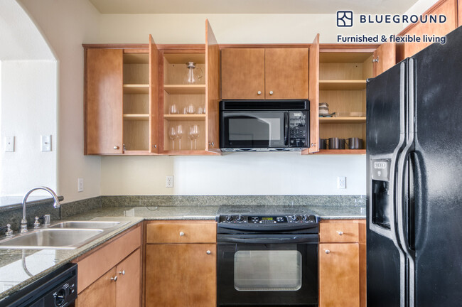 Building Photo - 4550 Cherry Creek S Dr