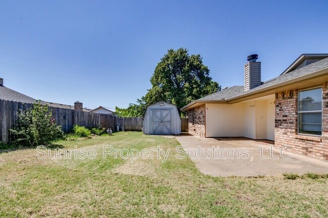 Building Photo - 1832 Michell Dr