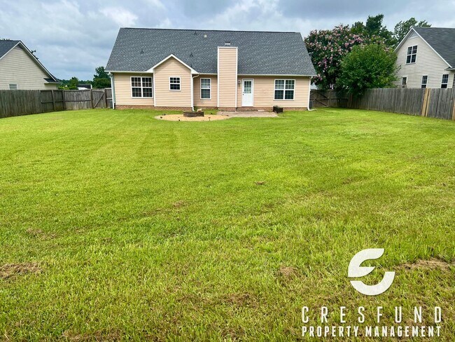Building Photo - Coming Soon (End of July) 3Br 3 Bath Locat...