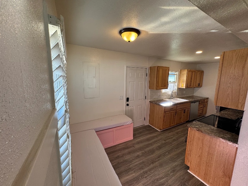 Building Photo - 1915 W 36th St