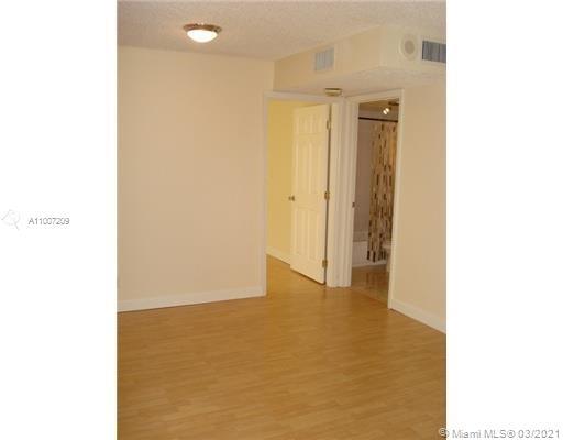 Building Photo - 17021 N Bay Rd