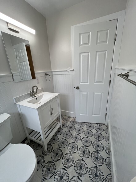 Tile flooring - 730 Carlton Ave