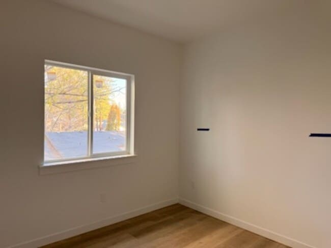 Building Photo - Duplex in Post Falls!