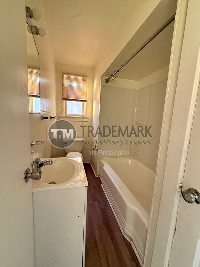 Building Photo - 137 S 2nd St