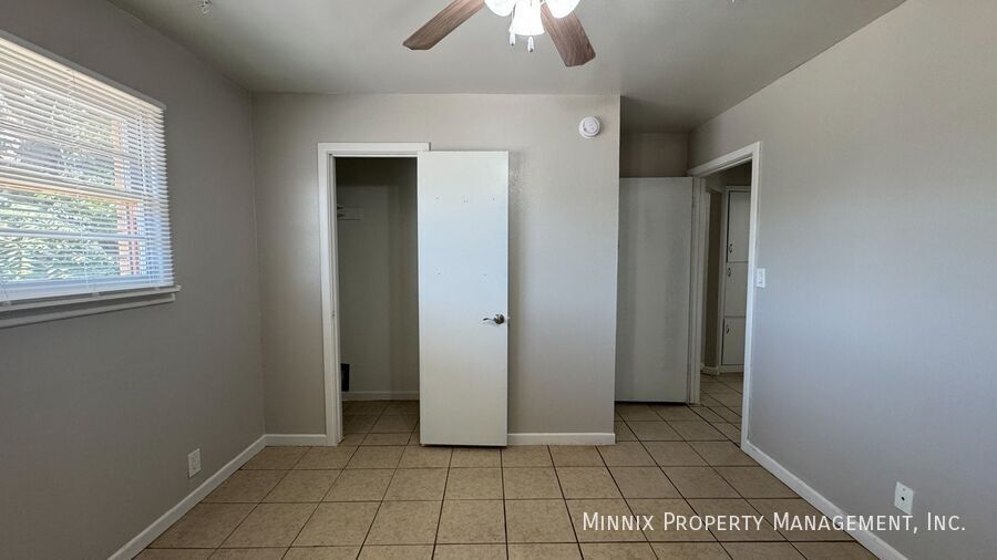 Building Photo - 3816 44th St