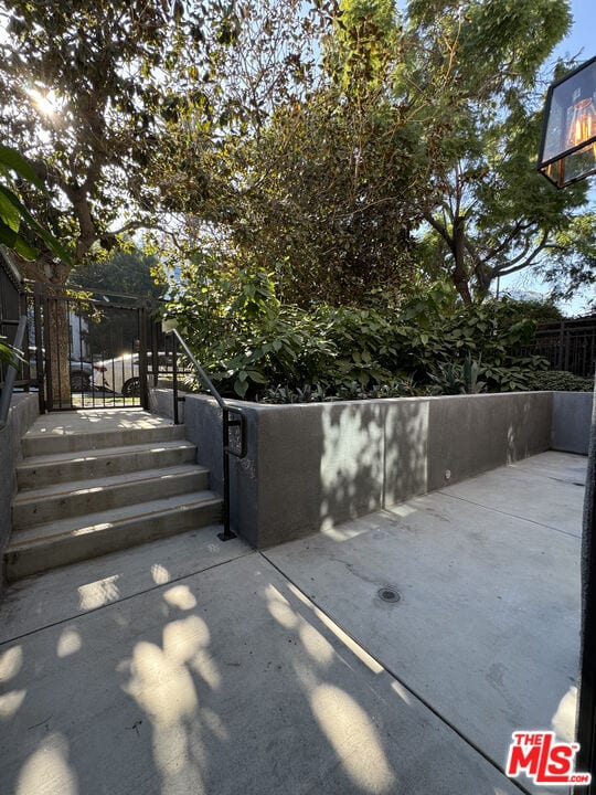 Building Photo - 5813 Harold Way