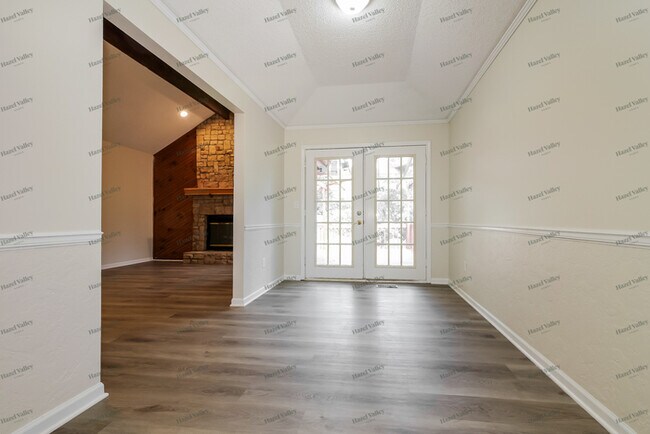 Building Photo - 508 N 75th St