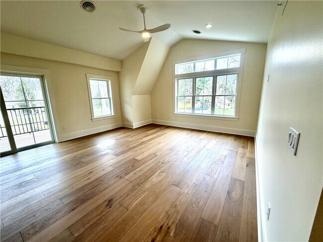 Building Photo - 640 Jefferson Ave