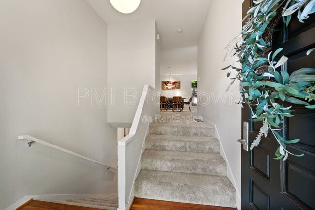 Building Photo - 160 Iron Mountain Blvd