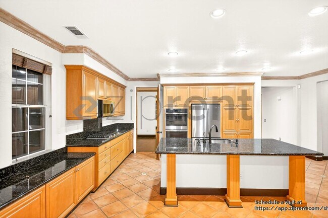 Building Photo - 1485 Clearview Cir