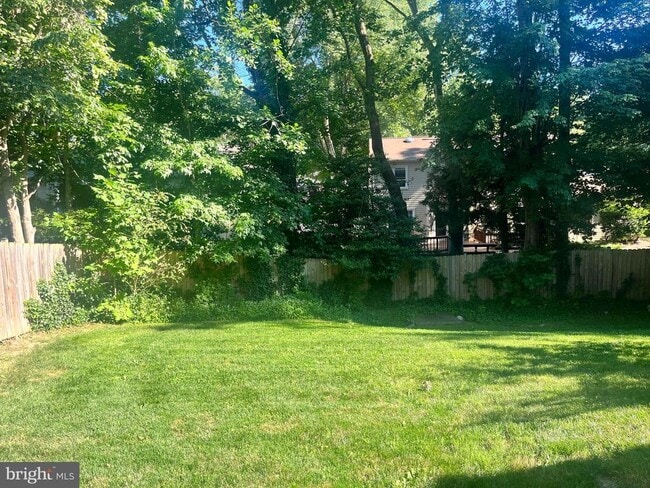 Building Photo - 8815 Newport Ct