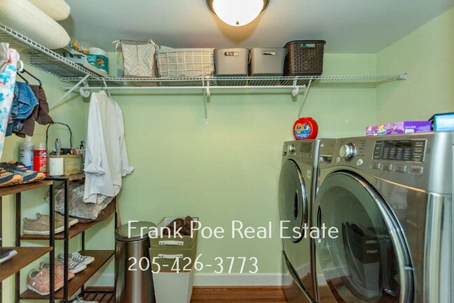 Building Photo - Charming 3-Bedroom Condominium in Birmingham!