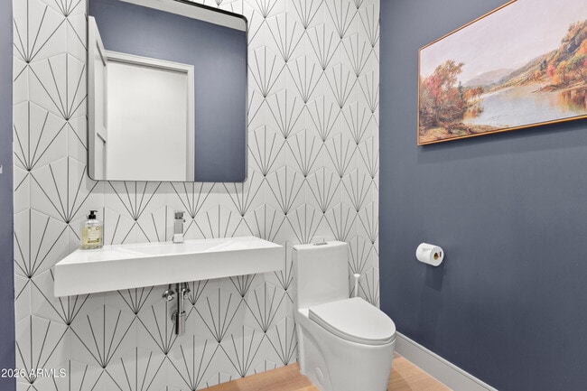 Building Photo - 2912 E Pierson St