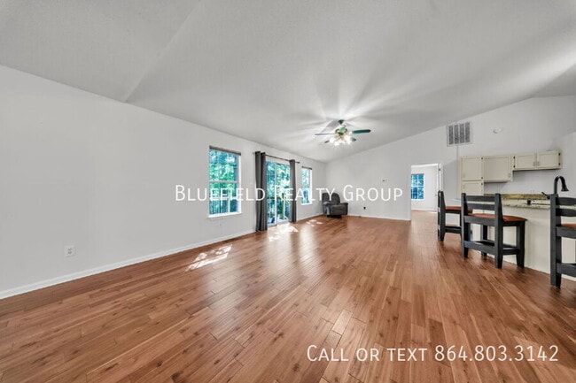 Building Photo - 141 Quail Haven Dr
