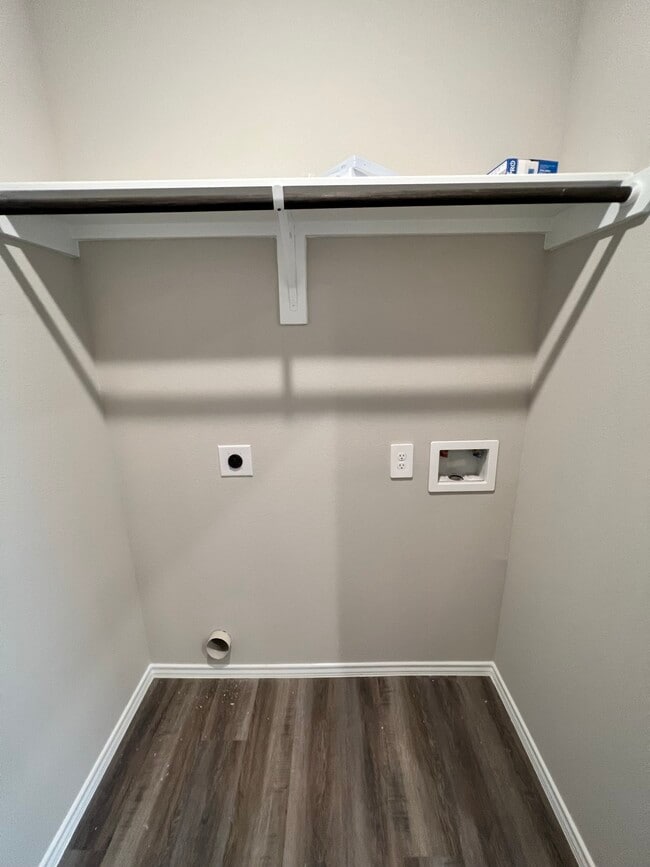 Building Photo - 11606 Vistawood St