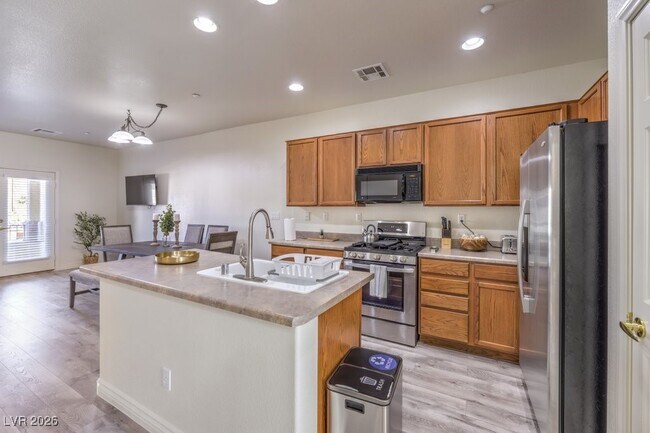 Building Photo - 7832 Blesbok Ct